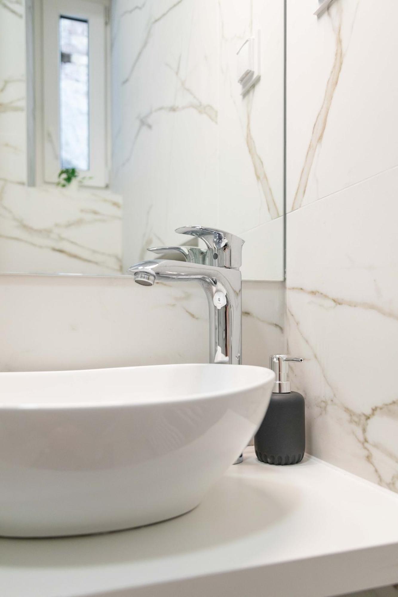Design And Modern Apartments In Heart Of Zagabria Esterno foto