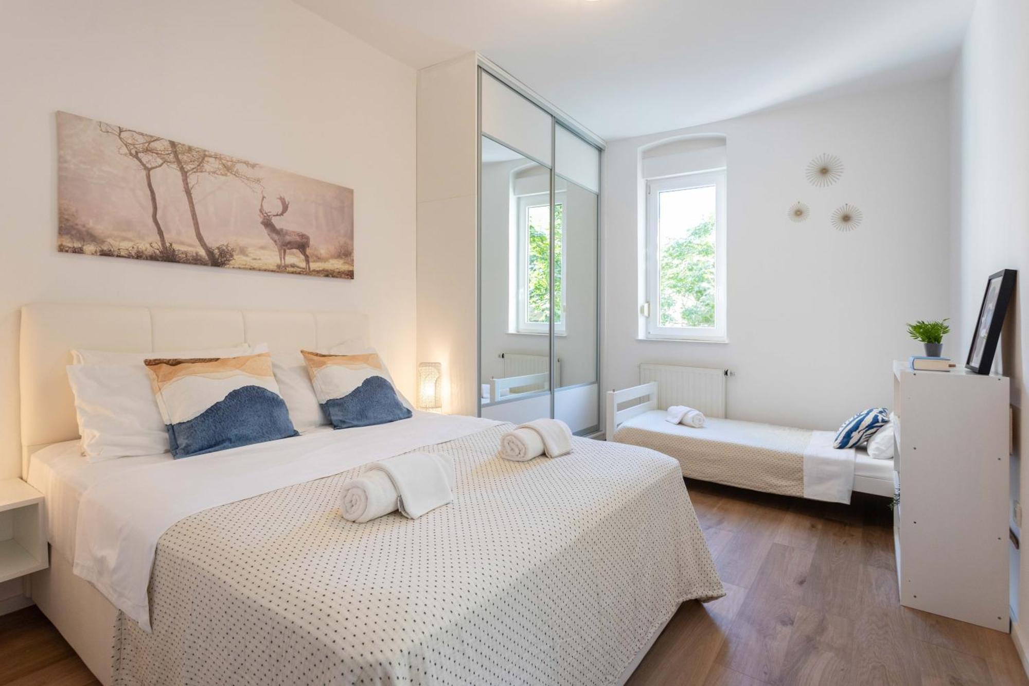 Design And Modern Apartments In Heart Of Zagabria Esterno foto
